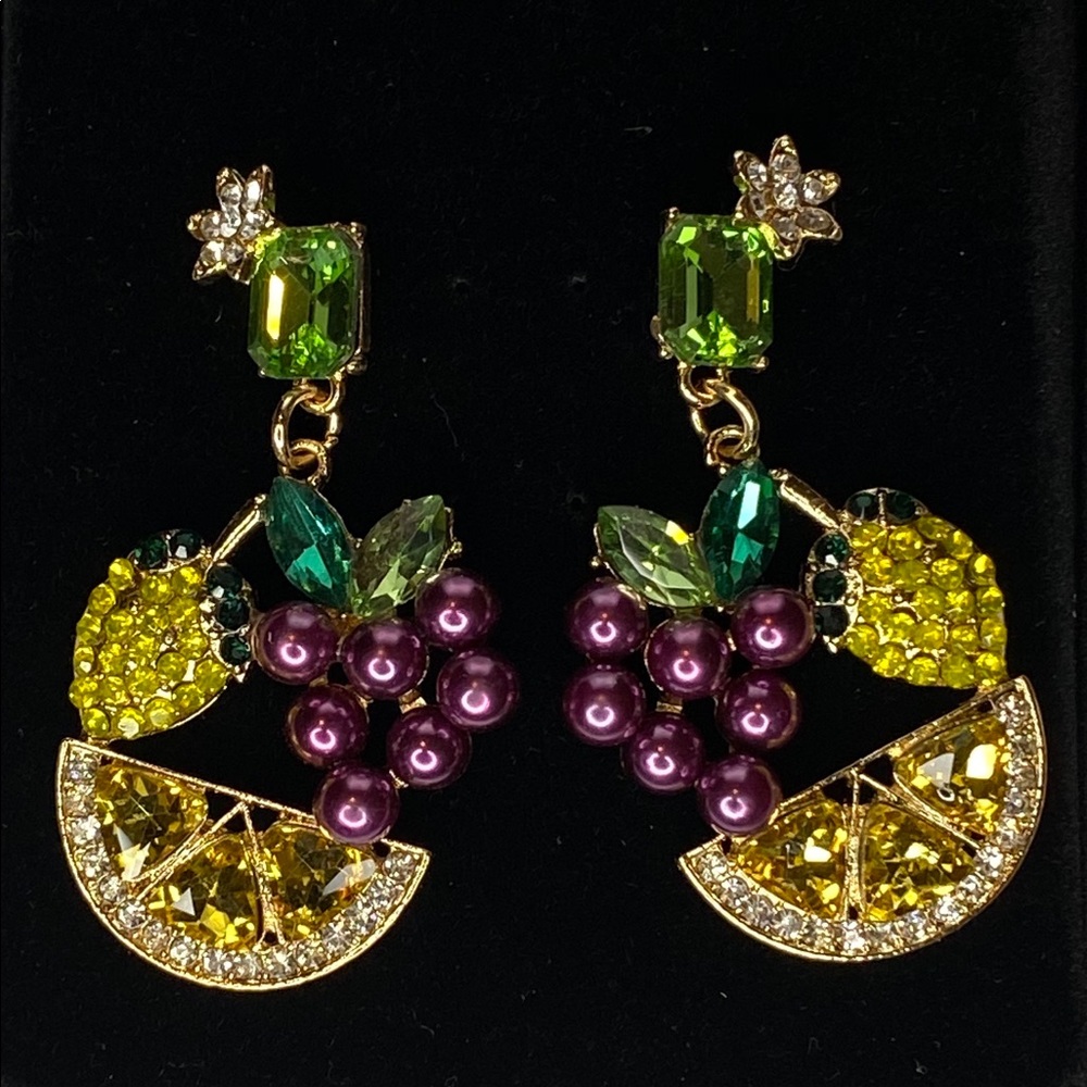 Fashion drop earrings